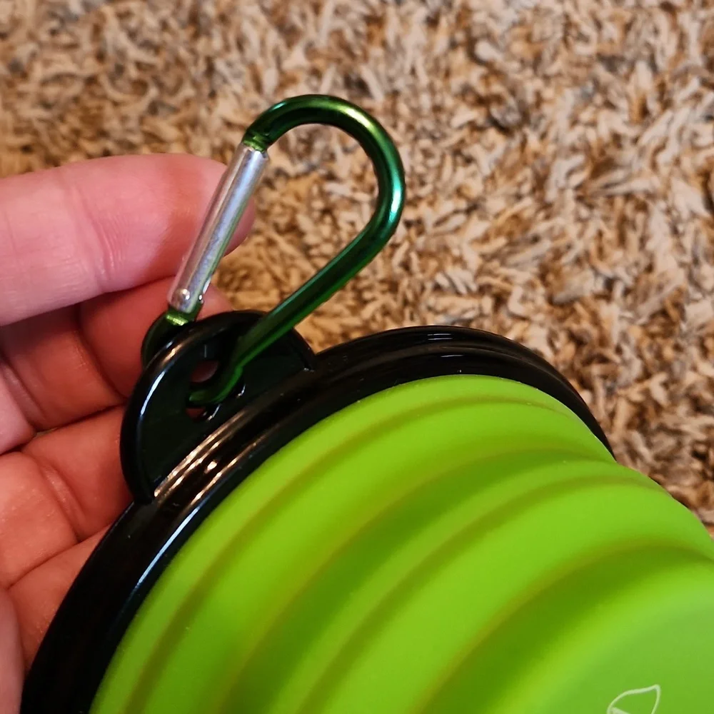 Mr. Peanuts Collapsible Pet Bowl